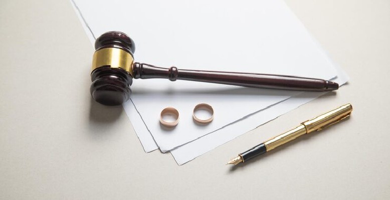 Divorce Attorney